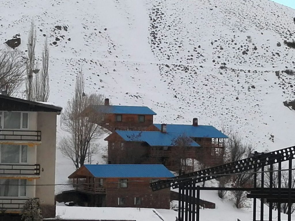 dizin-ski-resort-iranski